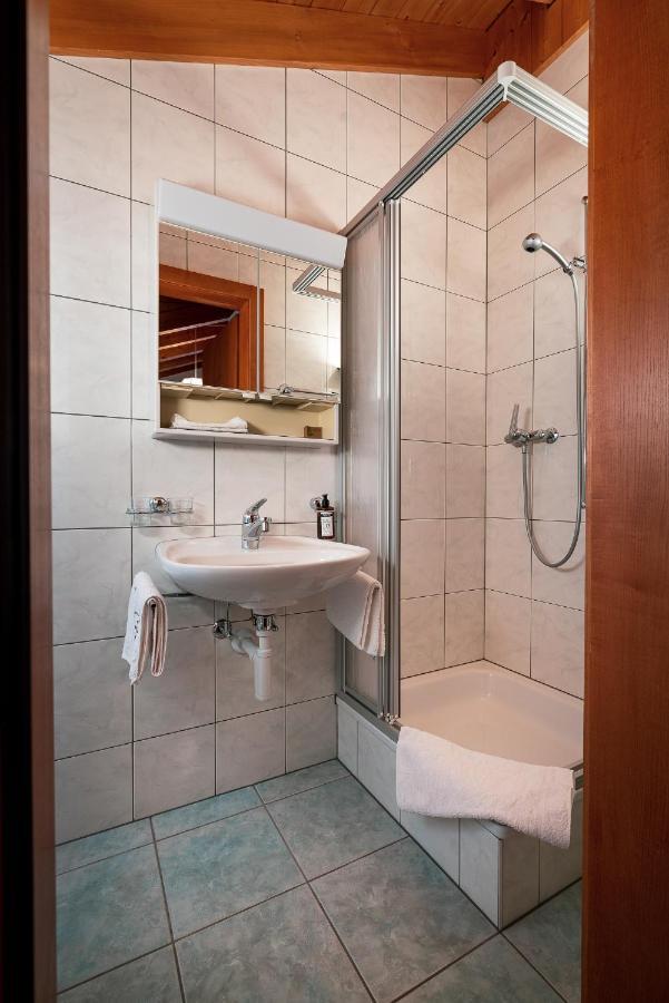 Kulinarik & Geniesser Hotel Strauss فيش المظهر الخارجي الصورة